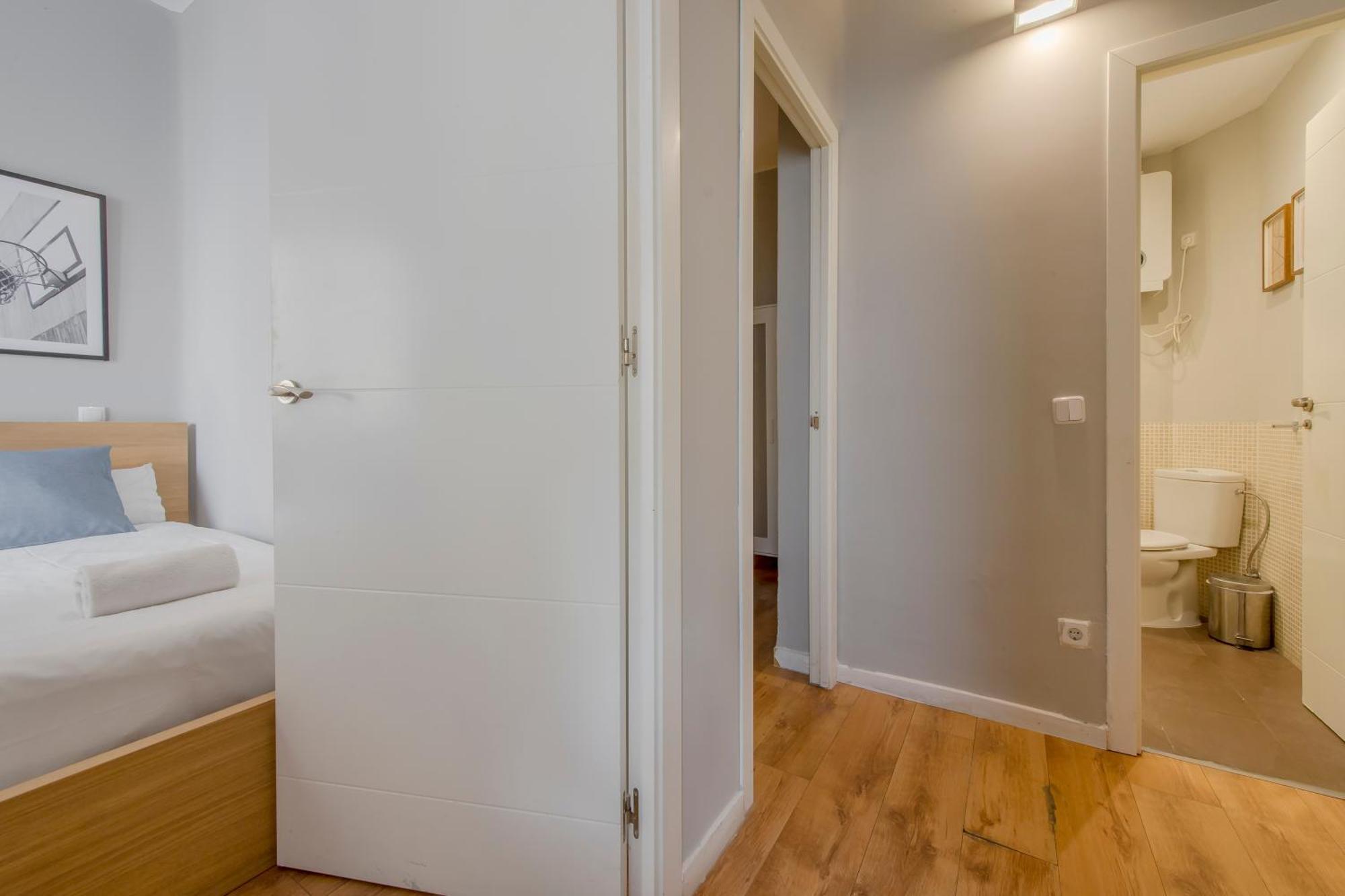 Excelente Piso De 3 Habitaciones En La Latina-Centro Madrid Exterior photo